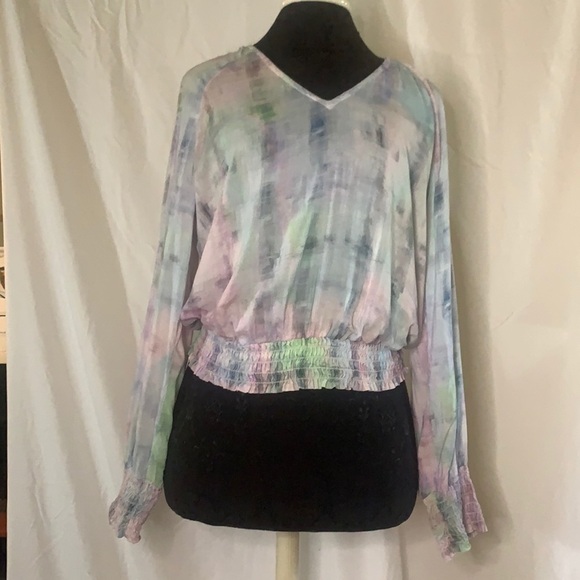2/$20 SALE Cloth & Stone Tie dye V-Neck Shirred Peasant Blouse - Picture 1 of 6